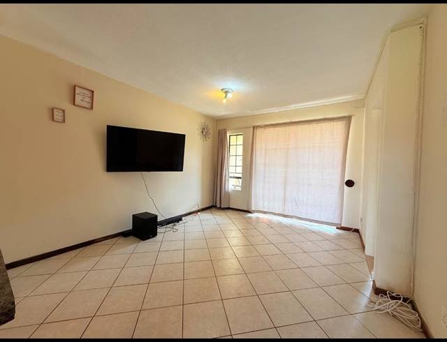 2 BEDROOM APARTMENT FOR SALE IN NOORDWYK